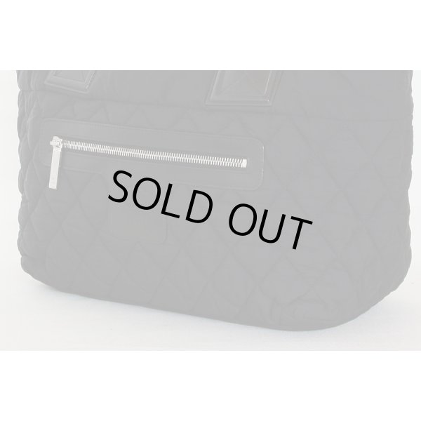 シャネル　コココクーン トートバック A48610 ブラック　下部