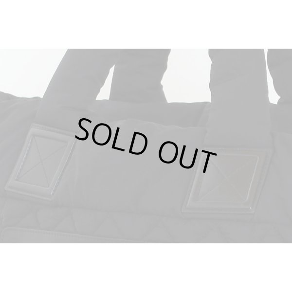 持ち手付け根部のレザーにスレが見受けられます。