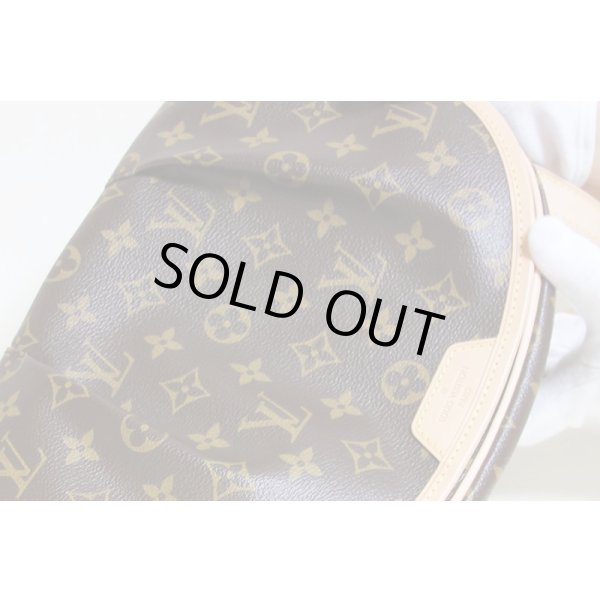 ルイ・ヴィトン　メニルモンタンPM M40474　パイピング部分に一部うっすらスレ