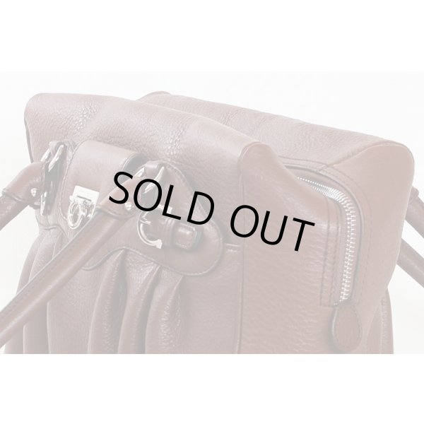 フェラガモ  ガンチーニ ミニボストンショルダーバック DY-21 6880 ブラウン　サイド上部