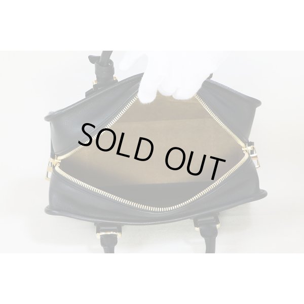 ロエベ　アマソナ28 352.03.N03 ブラック／ゴールド金具　中身