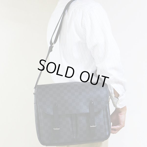 ルイ・ヴィトン  クリストファー・メッセンジャー N41500　掛けたイメージ