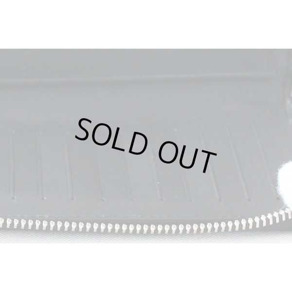 ルイ・ヴィトン　ジッピーウォレット・ヴェルティカル N63290 ウルトラライト カモフラージュ ボルドー　カードケース拡大