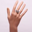 ポンテヴェキオ　K18WG ダイアイリリング 0.94ct 8.60g　装着イメージ