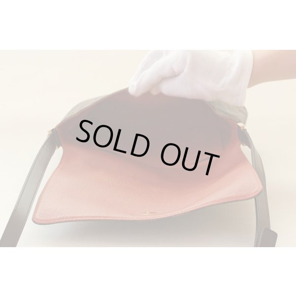 ルイヴィトン　ミュゼットタンゴ ロング N51301　中身