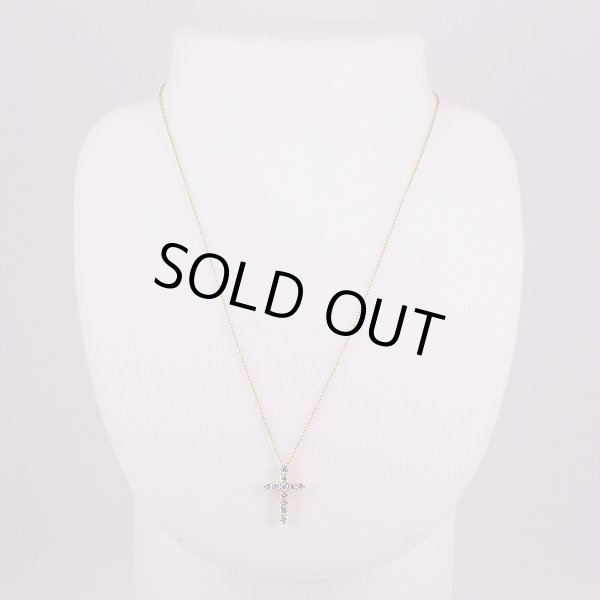 ティファニー　750YG クロスダイアイリペンダントネックレス 2.80g　装着イメージ