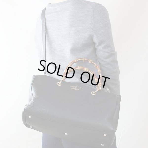 グッチ　バンブーショッパー 2WAYショルダーバック 323660 20981 ブラック　掛けたイメージ