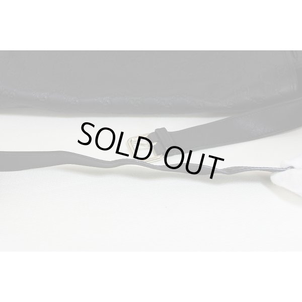 グッチ　ショルダーバック 223665 520981 ブラック　ショルダーのクセ(1)