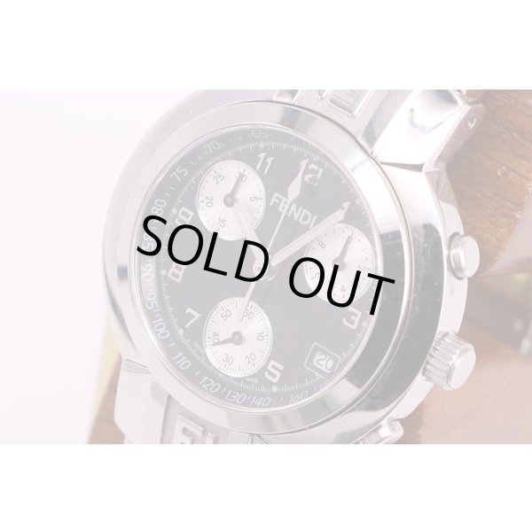 フェンディ　4500L クロノグラフ 黒文字盤　サイド拡大