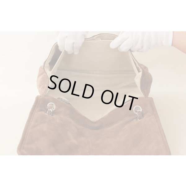 シャネル　チェーンショルダーバック ブラウン　中身