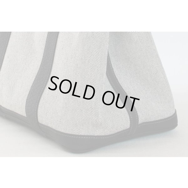 エルメス　ガーデンパーティPM グレー／ブラック／SIV金具　サイド下部