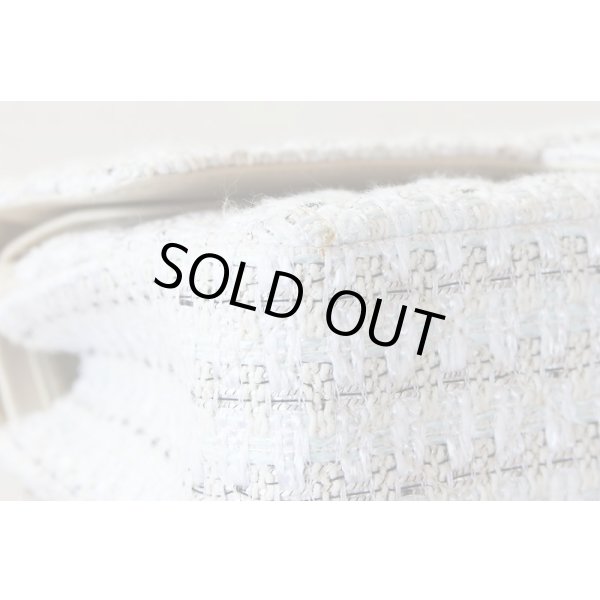 シャネル　マトラッセ Wチェーンショルダーバック 白×水色／SIV金具　シミや小傷(4)