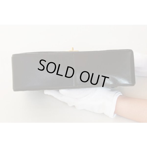 シャネル　マトラッセ チェーンショルダーバック ブラック／ボルドー　底