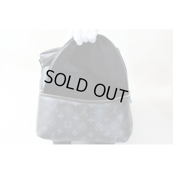 ルイ・ヴィトン　アポロ・バックパック M43186　中身