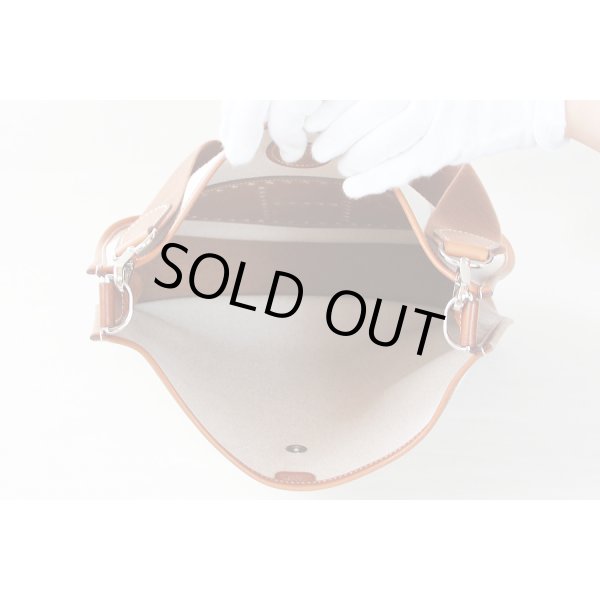 エルメス　エヴリン1 GM ナチュラル／ブラウン SIV金具　中身