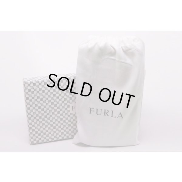 フルラ　バイフォールド ジップウォレット 887994 ブラック　保存袋