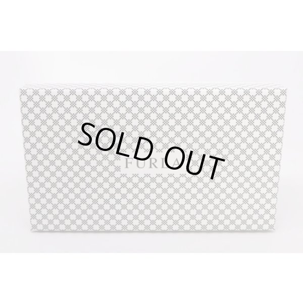 フルラ　バイフォールド ジップウォレット 887994 ブラック　箱