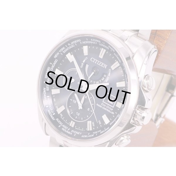 シチズン　ダイレクトフライト　AT9060-54L　電波ソーラー　紺文字盤　サイド拡大