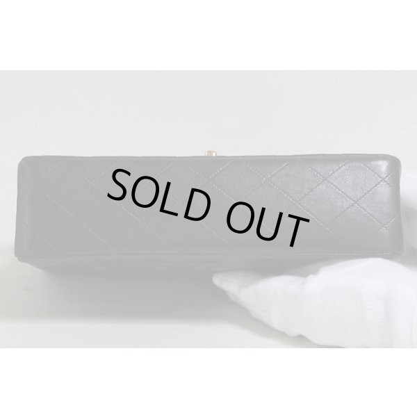 シャネル　Wチェーンショルダーバック ブラック／ボルドー　底面