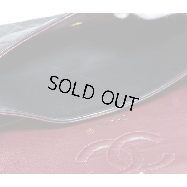 内側に小傷が多数見受けられます。