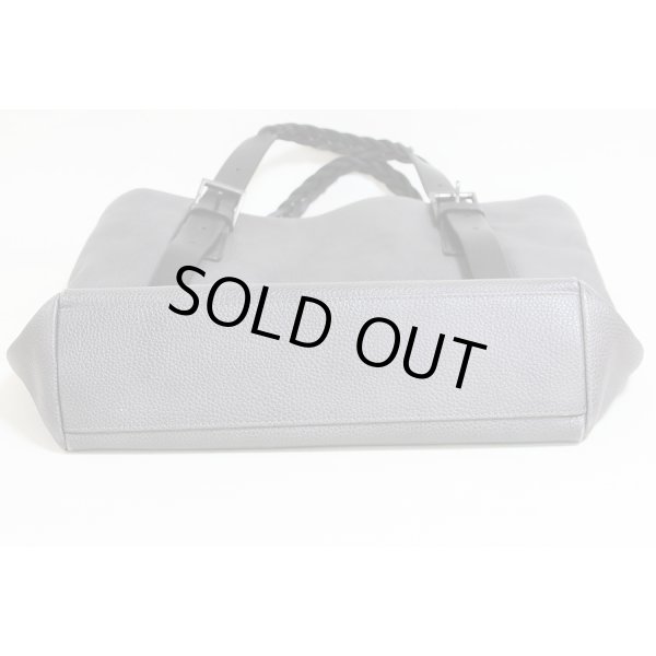 フェラガモ　トートバック FJ-24 9600 グレー／ブラック　底