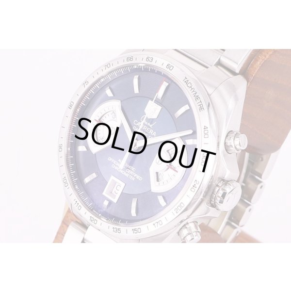 タグホイヤー　グランドカレラ　CAV511F　紺文字盤　サイド拡大