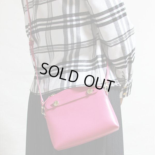 フルラ　PIPER MINI CROSSBODY　ミニショルダーバック　822131　ローズ　掛けたイメージ