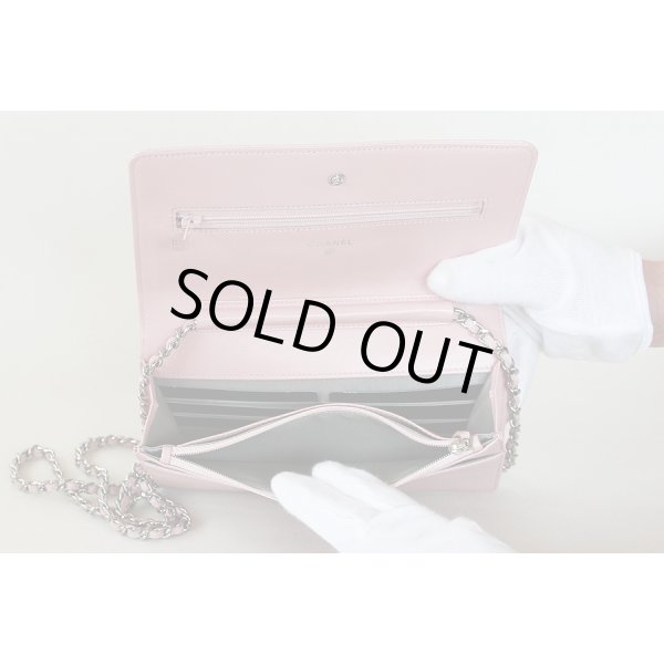 シャネル　チェーンウォレット　A48654　ピンク／SIV金具　中身