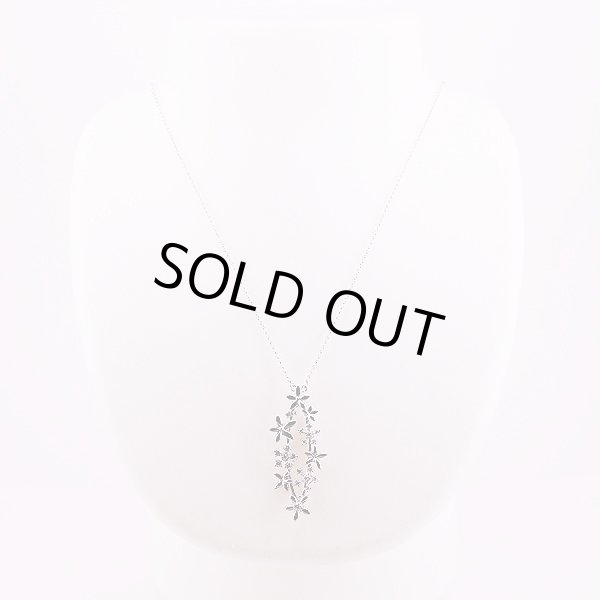 タサキ　K18WG ダイアイリペンダントネックレス 0.43ct 8.70g　装着イメージ