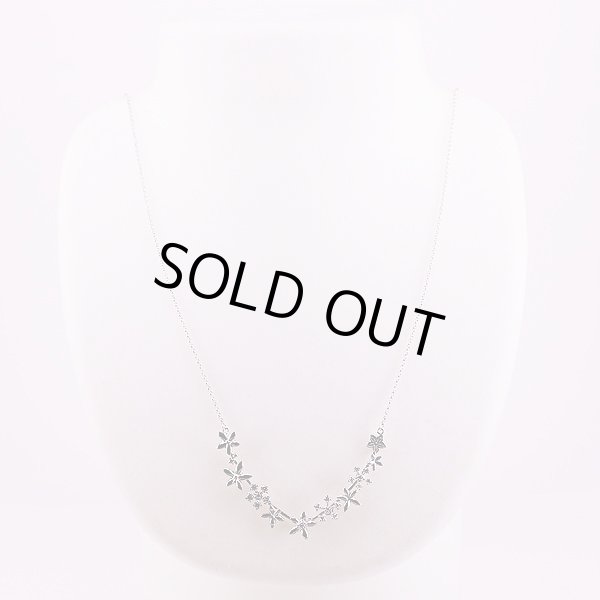 タサキ　K18WG ダイアイリペンダントネックレス 0.43ct 8.70g　広げた状態装着イメージ