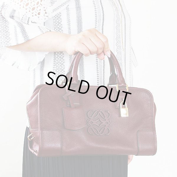 ロエベ　アマソナ28 ボルドー　持ったイメージ