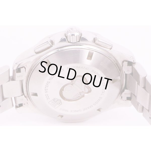 タグホイヤー　アクアレーサー　CAF2011　クロノグラフ　銀文字盤　裏面拡大