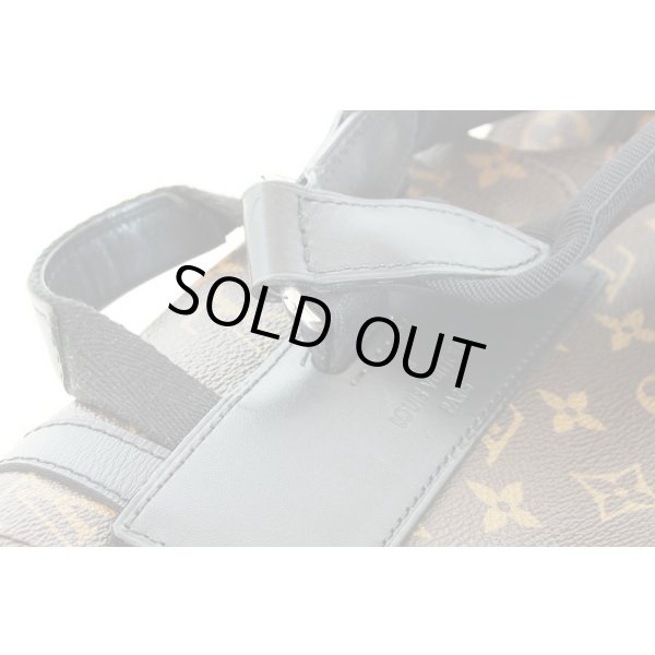 レザー部にうっすらスレがあります。