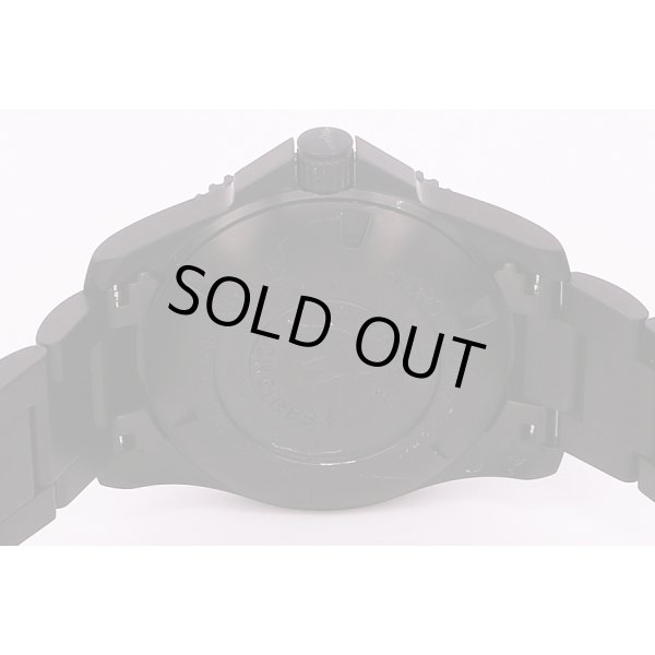 ロンジン　ハイドロコンクエスト　黒文字盤　裏面拡大