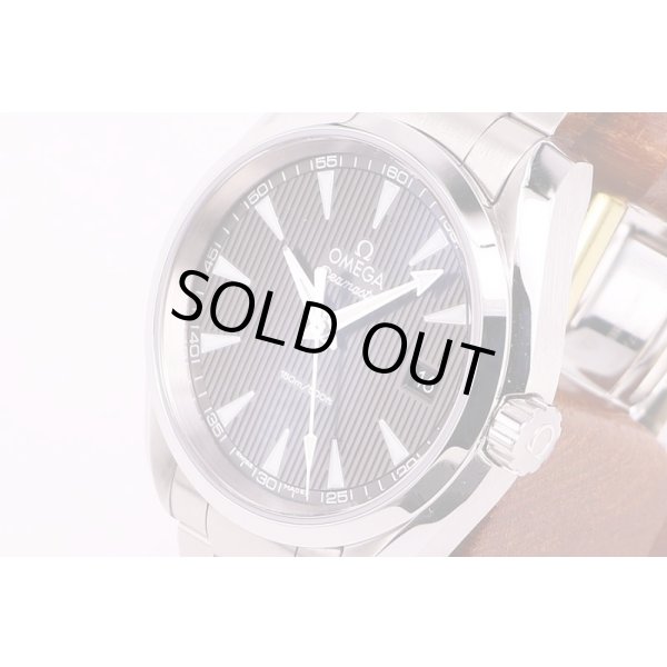 オメガ　シーマスター　アクアテラ　231.10.39　灰タペストリー文字盤　サイド拡大