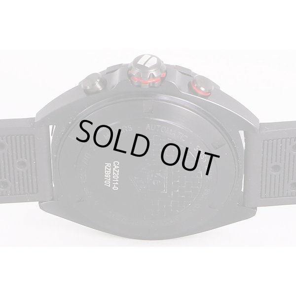 タグホイヤー　フォーミュラー1　キャリバー16　CAZ2011-0　黒文字盤　裏面拡大