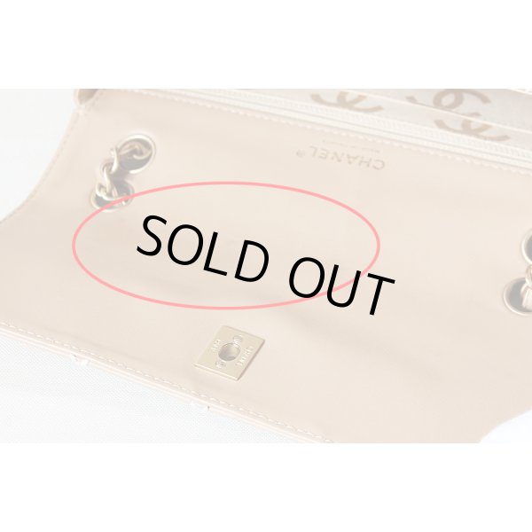 シャネル　ワイルドステッチ チェーンショルダーバック ベージュ／ゴールド金具　フラップ裏部小傷