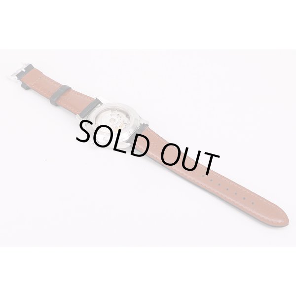 カーキ　H704450　黒文字盤　革ベルト状態　裏面