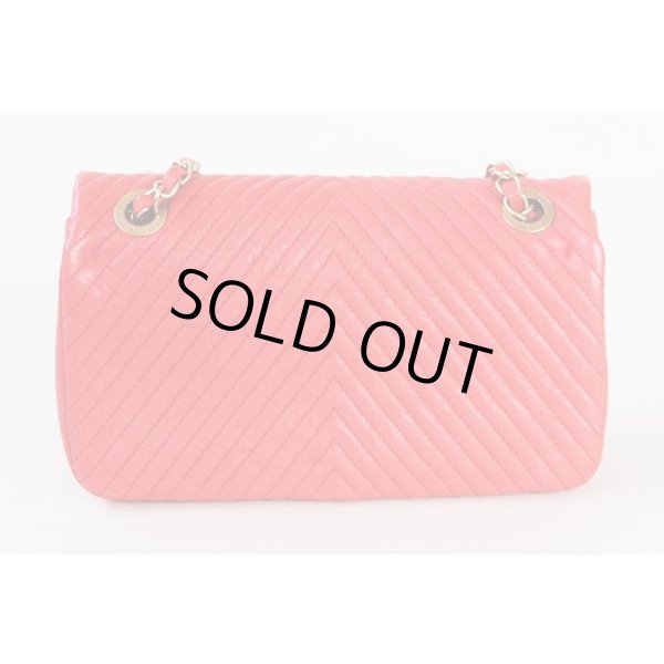 シャネル　シェブロンＶ　ステッチココマーク　ショルダーバッグ　 赤/／ゴールド金具　裏面