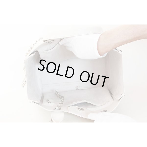 シャネル　ショッピングバッグ　クルーズ・ドーヴィルライン　アイボリーSIV金具　中身