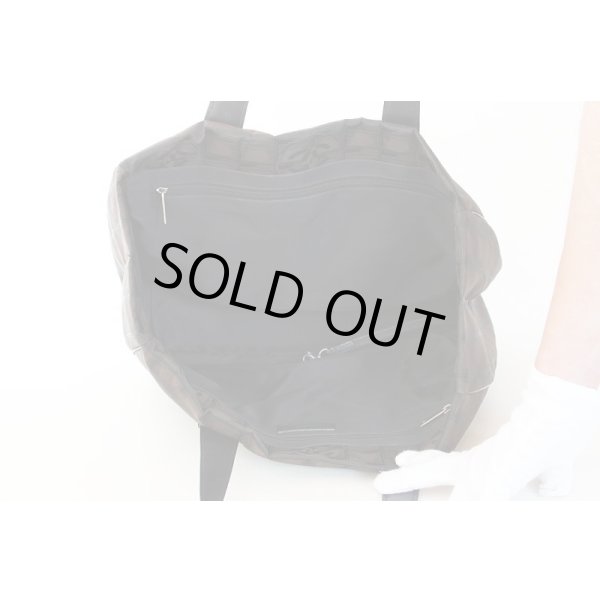 シャネル　ニュートラベルライントートMM　A15991　マロン　中身