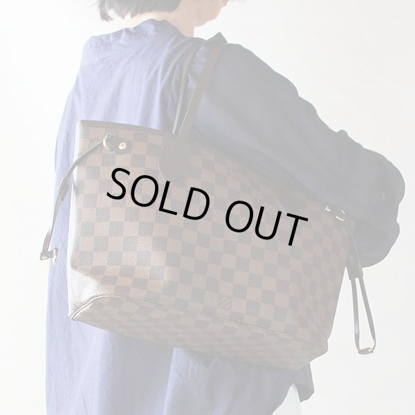 ルイ・ヴィトン　ネヴァーフルＰＭ　N41359　AR4148　エベヌ　掛けたイメージ