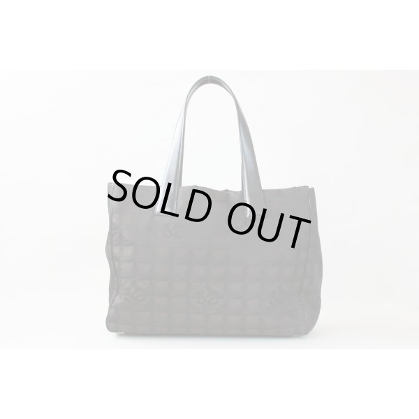 シャネル　ニュートラベルライントートMM　A15991　マロン　裏面