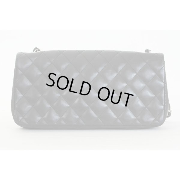 シャネル　チェーンショルダーバック　裏面