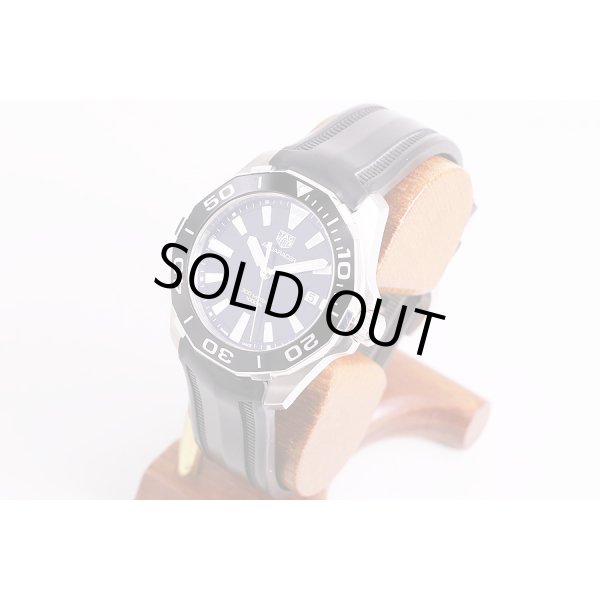 タグホイヤー　アカウレーサー　WAY111A　黒文字盤　サイド