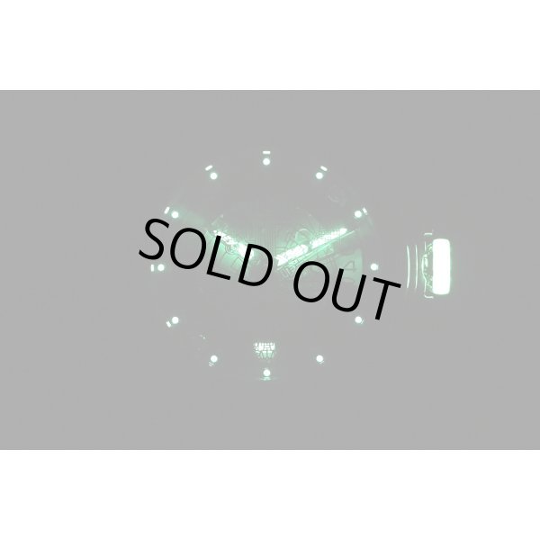 ＧＳＸ４００ＳＷ－1　ミレニアムファルコン　黒文字盤　ライト暗闇