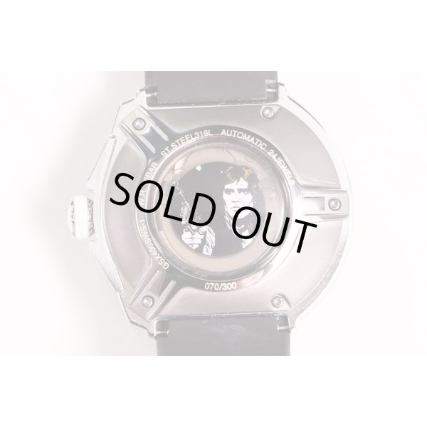 ＧＳＸ４００ＳＷ－1　ミレニアムファルコン　黒文字盤　裏面拡大