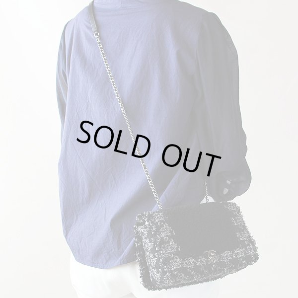 シャネル　ショルダーバック　掛けたイメージ