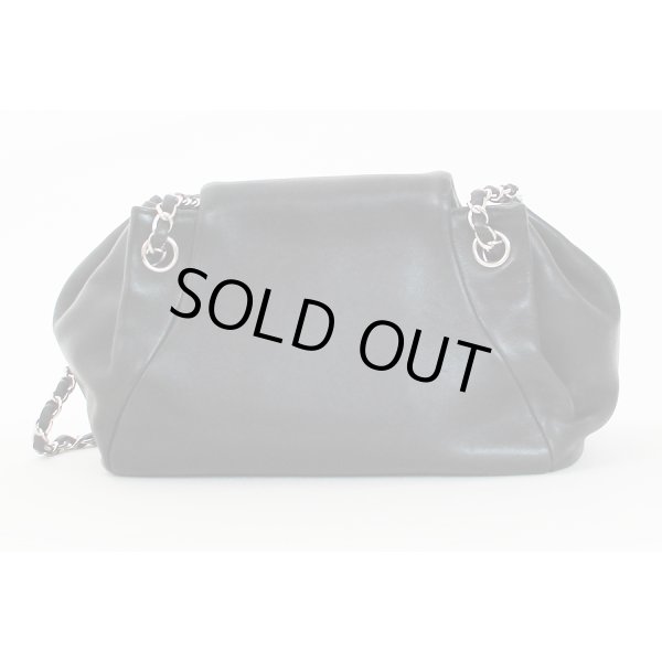 シャネル　ショルダーバッグ　黒　SIV金具　裏面