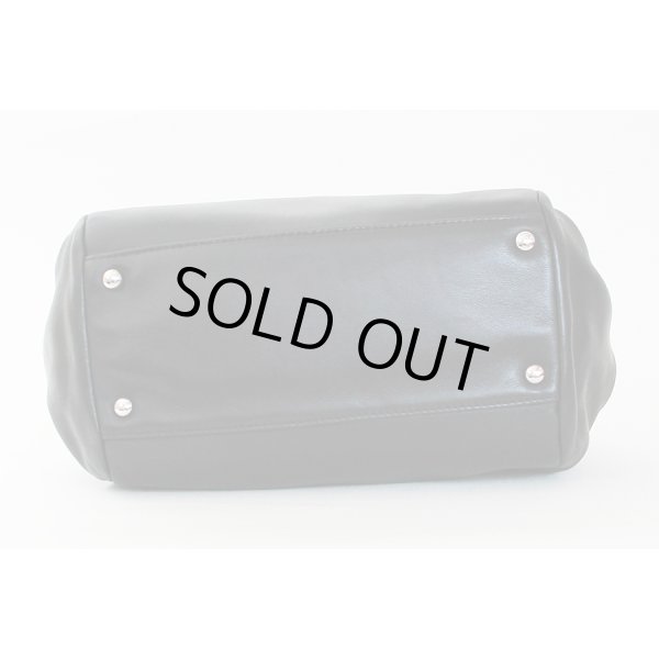 シャネル　ショルダーバッグ　黒　SIV金具　底